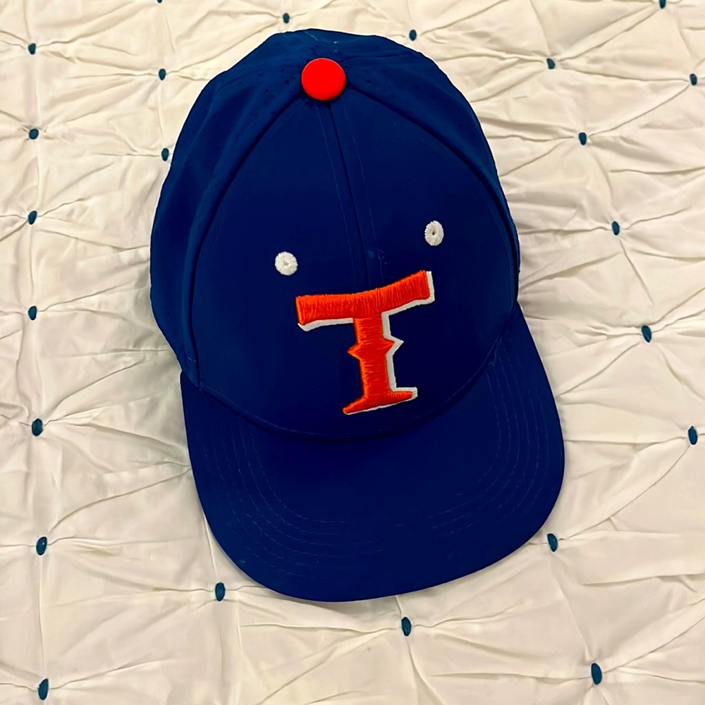 Boys “T” hat